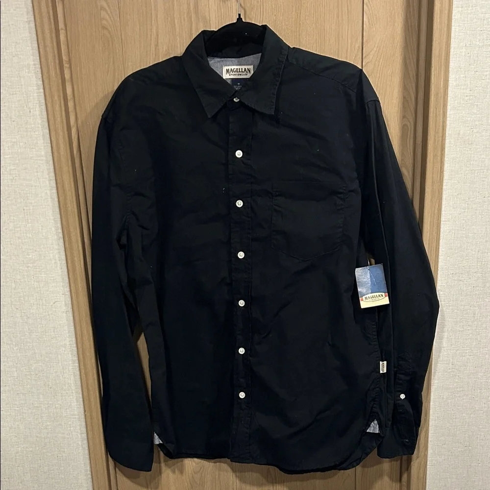 Magellan Outdoors Men's Classic Black Button Down Shirt - Picture 1 of 3